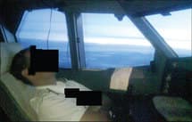 la-photo-dun-pilote-de-cathay-pacific-endormi-serait-un-gag