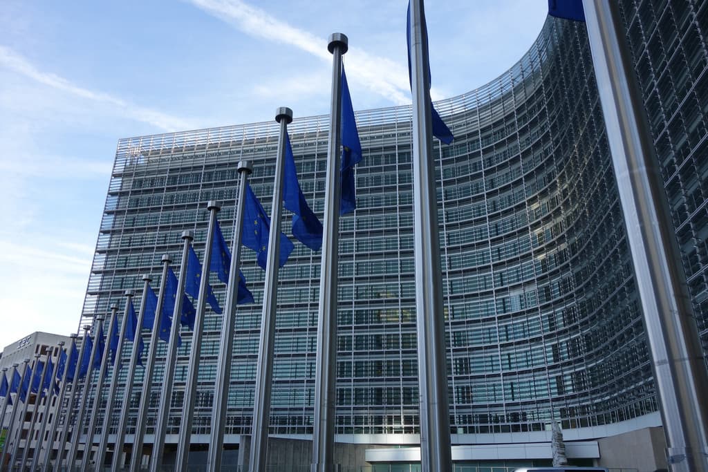 ordinateurs-en-cabine-rencontre-mercredi-entre-leurope-et-les-us