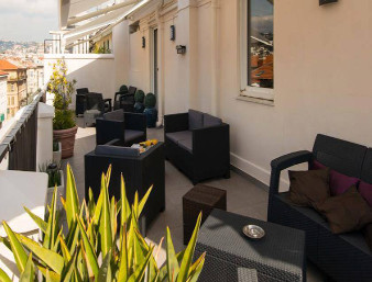 L'hôtel Days Inn Nice Centre offre un toit terrasse