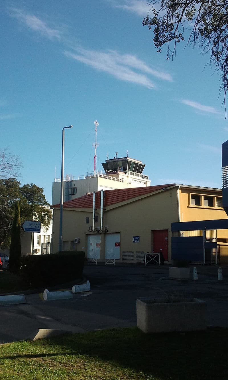 le-laser-leur-offre-deux-mois-de-prison-ferme