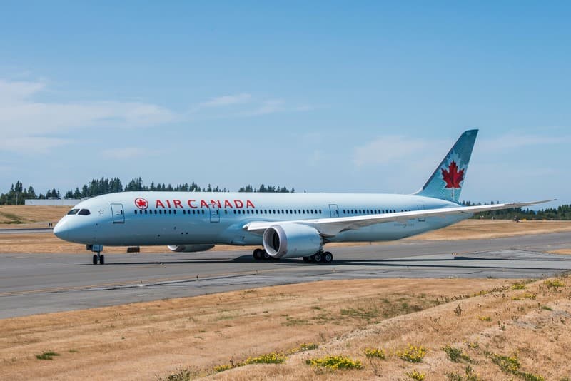 le-b787-9-dair-canada-va-se-poser-a-paris-cdg