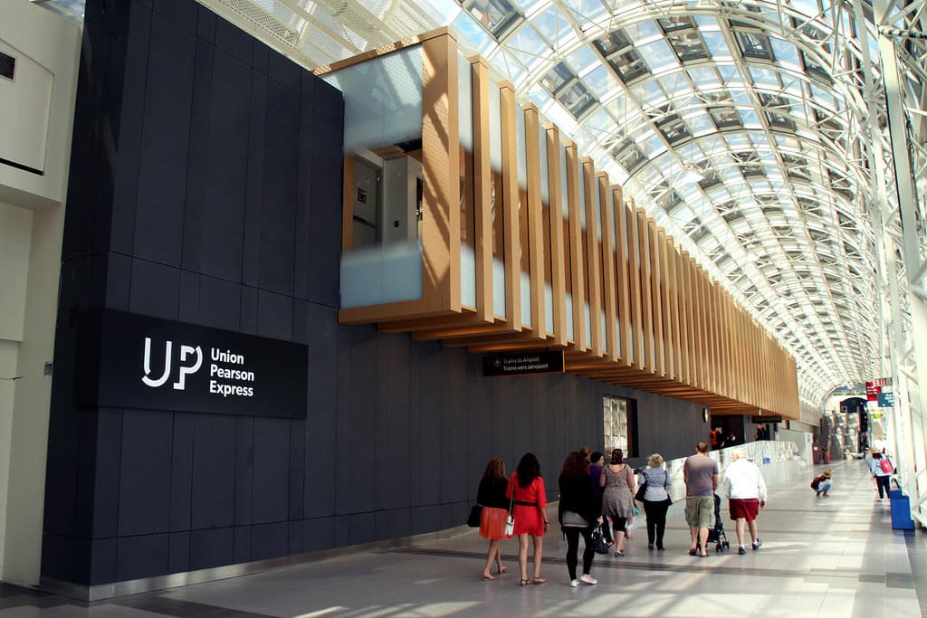 le-up-express-de-toronto-baisse-ses-prix-de-50