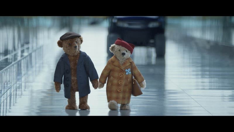 heathrow-fait-souffler-lesprit-de-noel-dans-ses-pubs-video