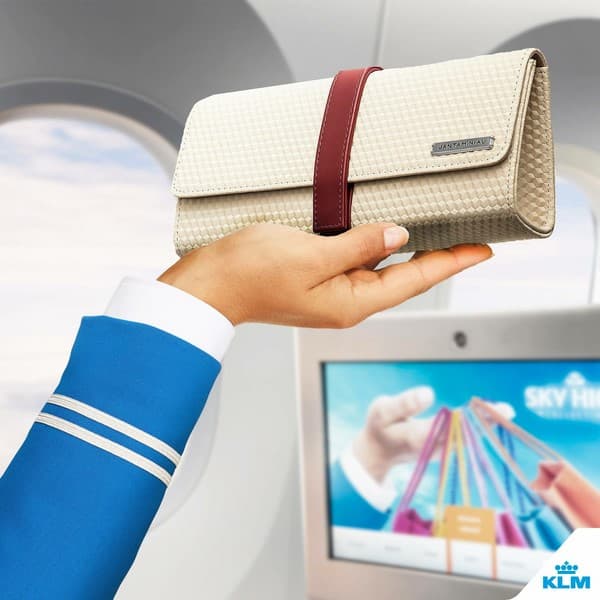 klm-une-nouvelle-trousse-atterrit-en-business