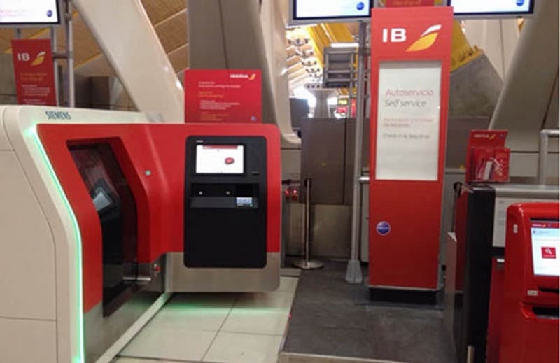 iberia-une-seule-borne-pour-effectuer-toutes-les-demarches-pre-vol
