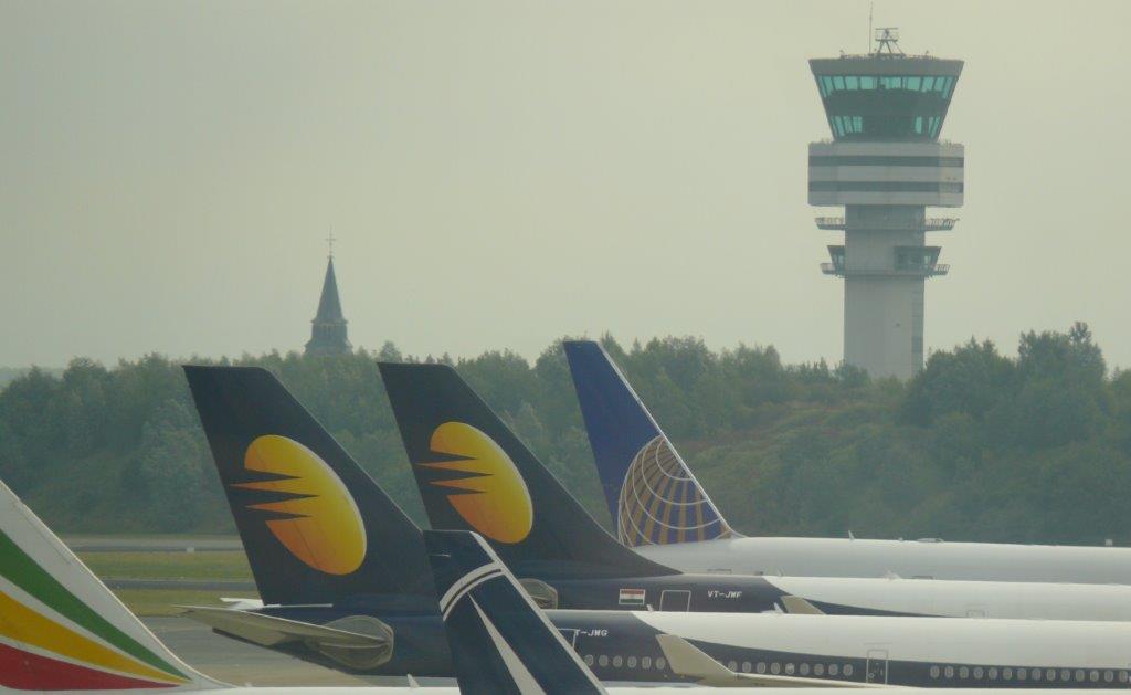 Caméras en approche dans les gares et aéroports belges