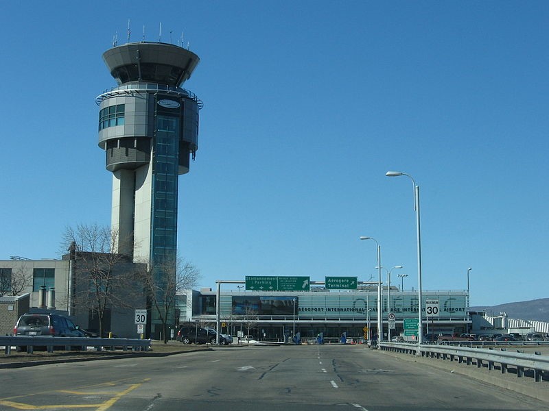 L'aéroport de Québec va augmenter ses taxes