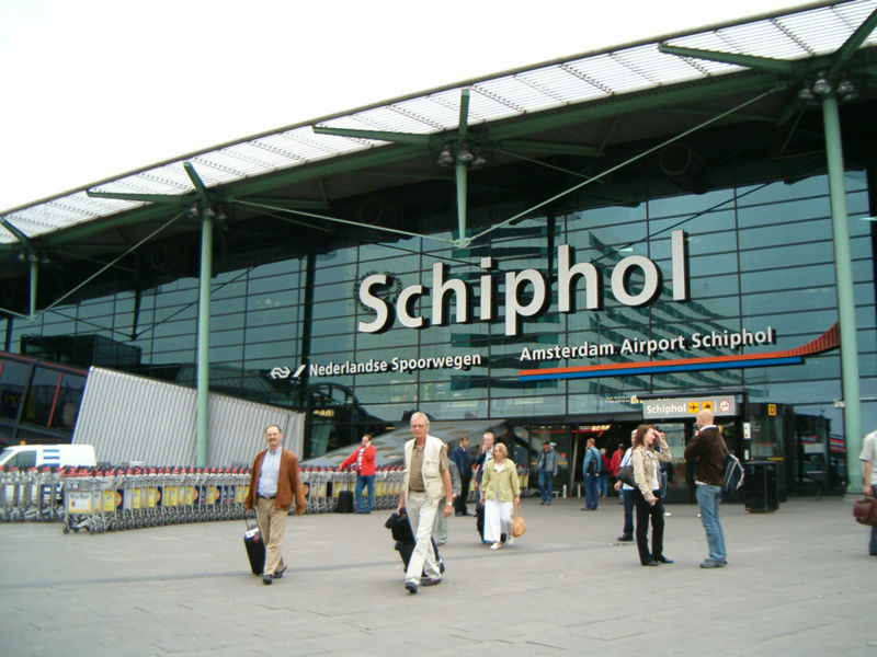 KLM demande aux passagers de venir à Schiphol avec 3 heures d'avance