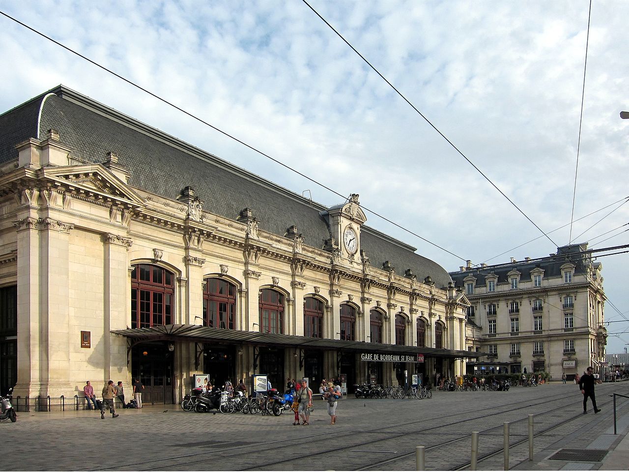 A Bordeaux, 3 options pour arriver au rendez-vous après le TGV