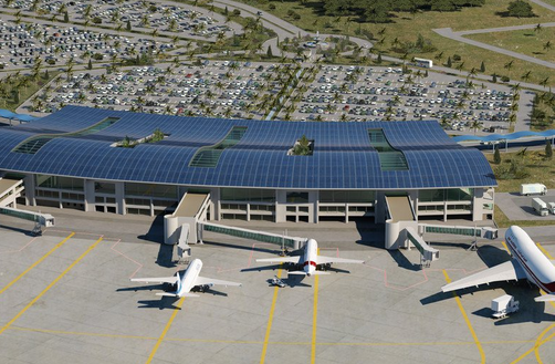 A Oran, une centrale photovoltaïque sur le toit de l'aéroport
