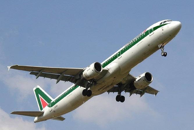 Une alliance Air France/Delta/EasyJet pour reprendre Alitalia?