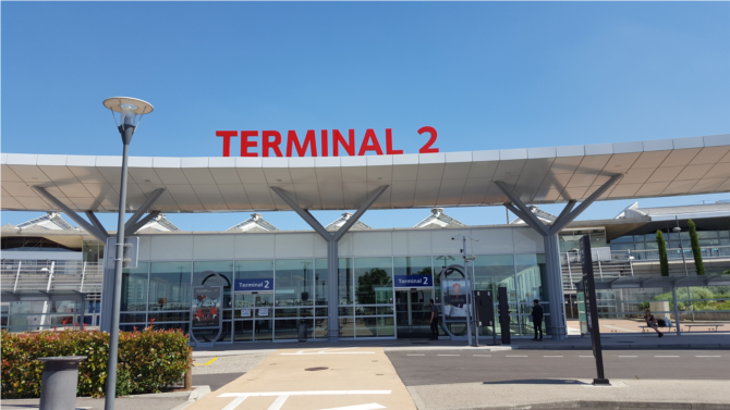 Lyon – Saint Exupéry : de nouveaux magasins au Terminal 2 