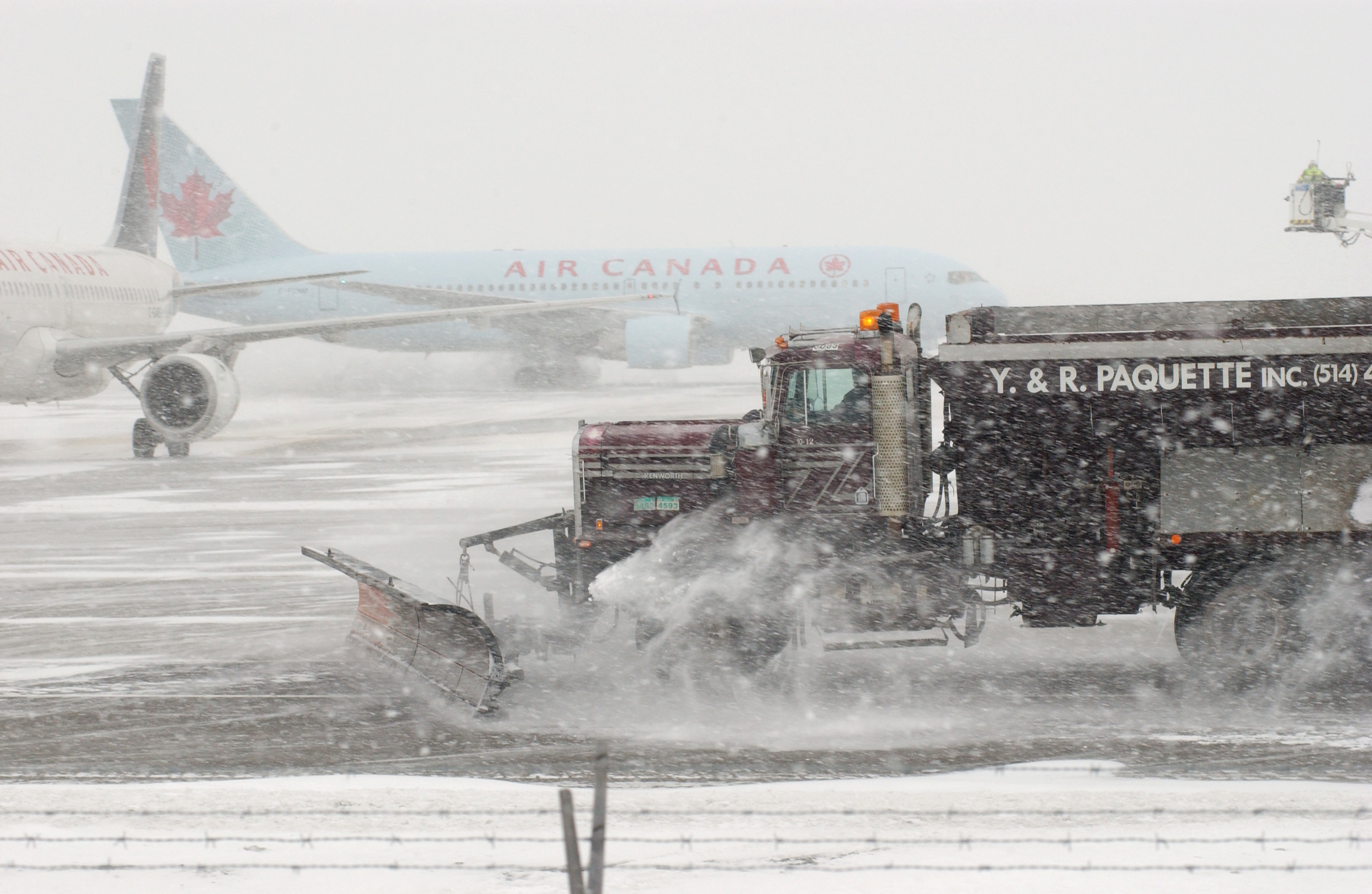 La neige perturbe des milliers de vols sur NYC et Philadelphie