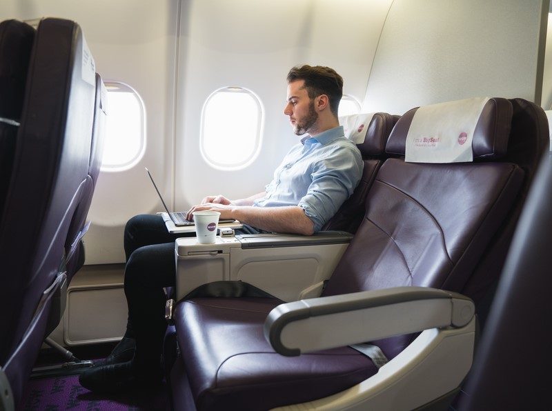 Wow Air se fait business pour séduire les voyageurs d'affaires