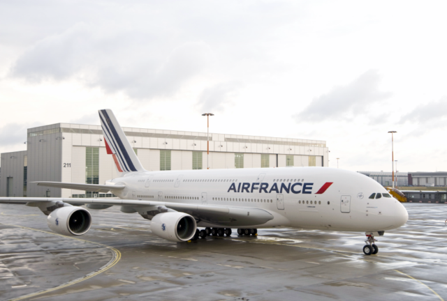 Grève Air France : un quart des vols annulés, ce mardi