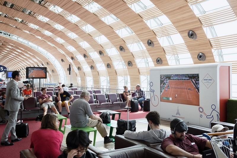 Roland Garros atterrit dans les aéroports parisiens