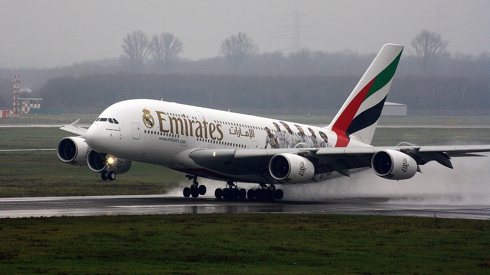 Emirates prépare des tarifs sans bagage