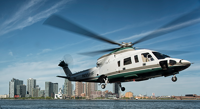 United relie Newark à Manhattan en hélicoptère 