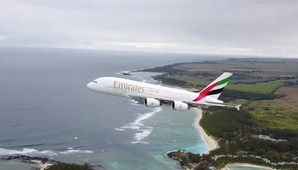 Un drone dangereusement près de l'A380 d'Emirates (+Vidéo)