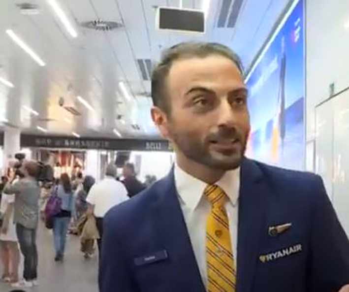Steward chez Ryanair à 1000 euros par mois