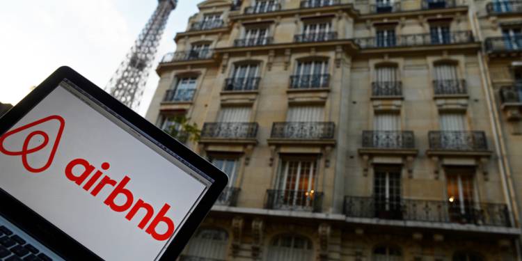 Un élu parisien veut interdire Airbnb dans le centre de la capitale
