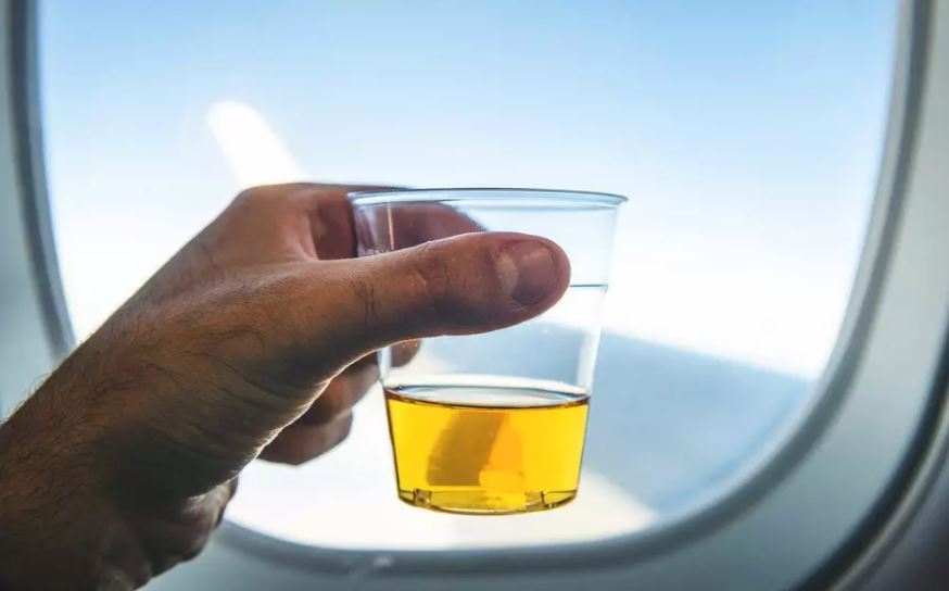 American Airlines augmente le prix des boissons alcoolisées