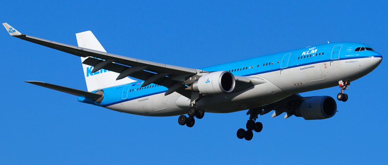 Un A330 de KLM escorté par des avions de chasse après une bagarre à bord