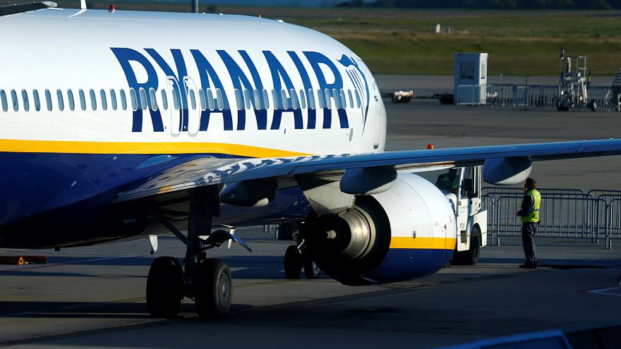 Ryanair: bénéfices en baisse de 7%