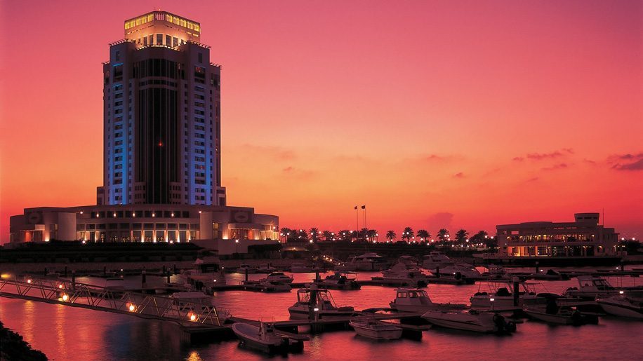 Qatar Airways offre des séjours gratuits au Ritz-Carlton de Doha