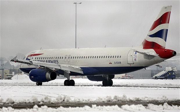 Royaume-Uni: la neige va perturber le trafic aérien à partir de mardi soir