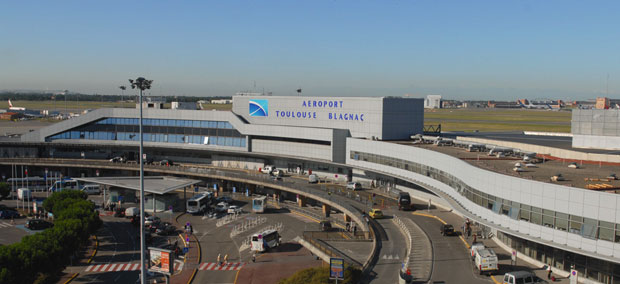 Aéroport de Toulouse: la privatisation remise en cause