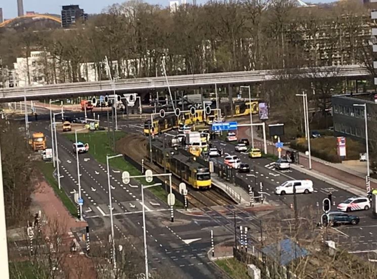 Pays-Bas: fusillade dans un tramway d'Utrecht