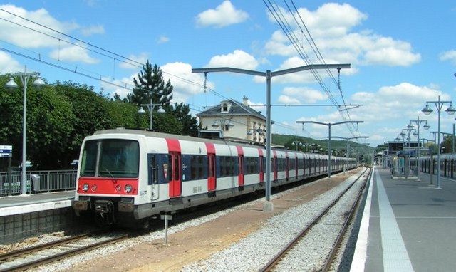 Panne RER B : les trains circulent à nouveau (mise à jour)