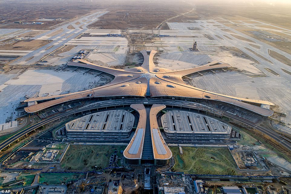 Le futur aéroport international de Beijing a testé son premier vol d'un avion de ligne
