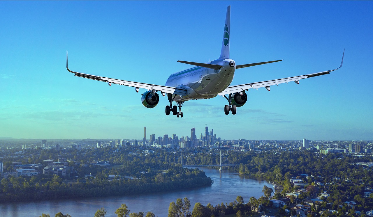 Transport aérien mondial: les prévisions de bénéfices revues à la baisse