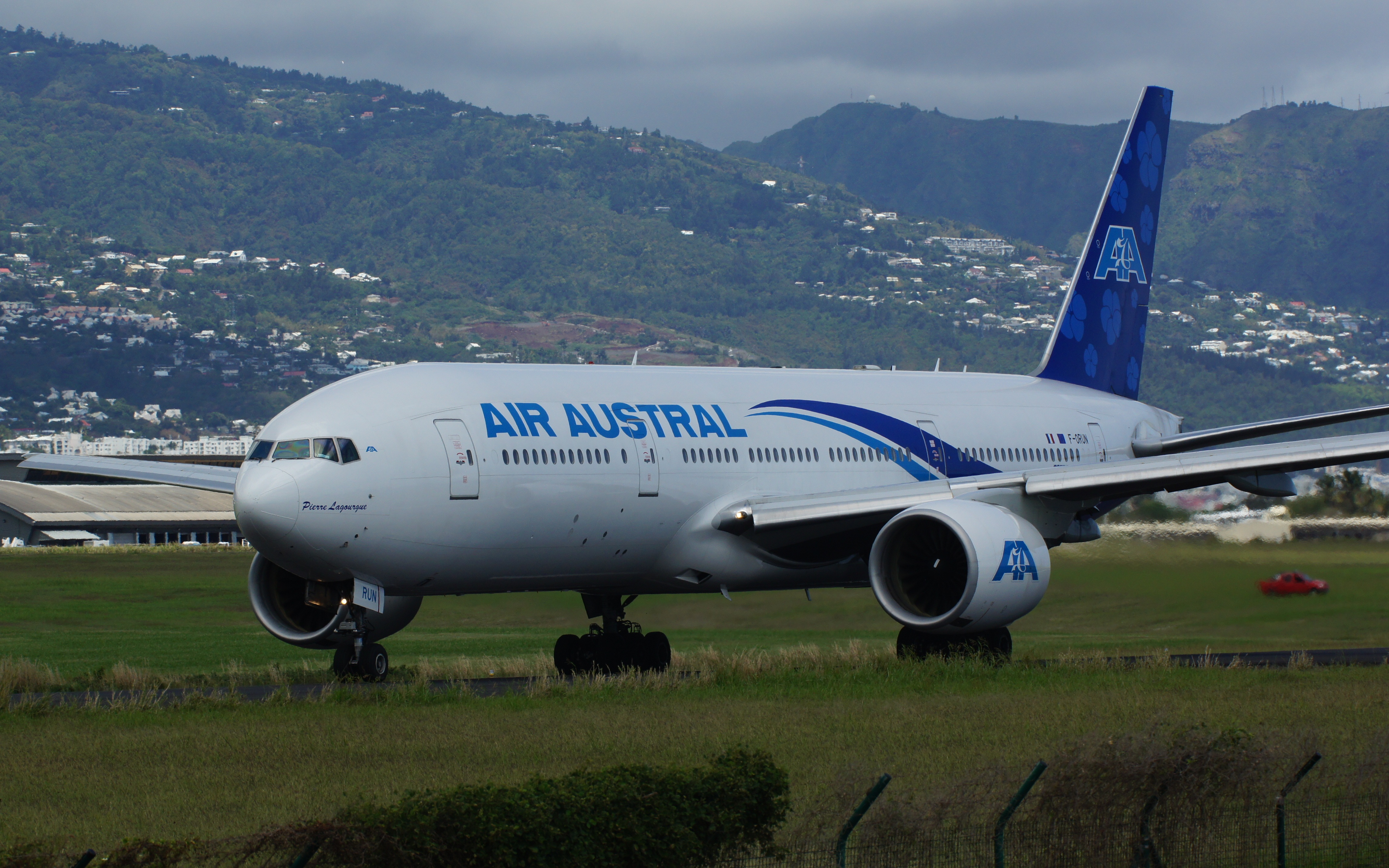 Air Austral : immobilisation d’un Boeing 787-8 