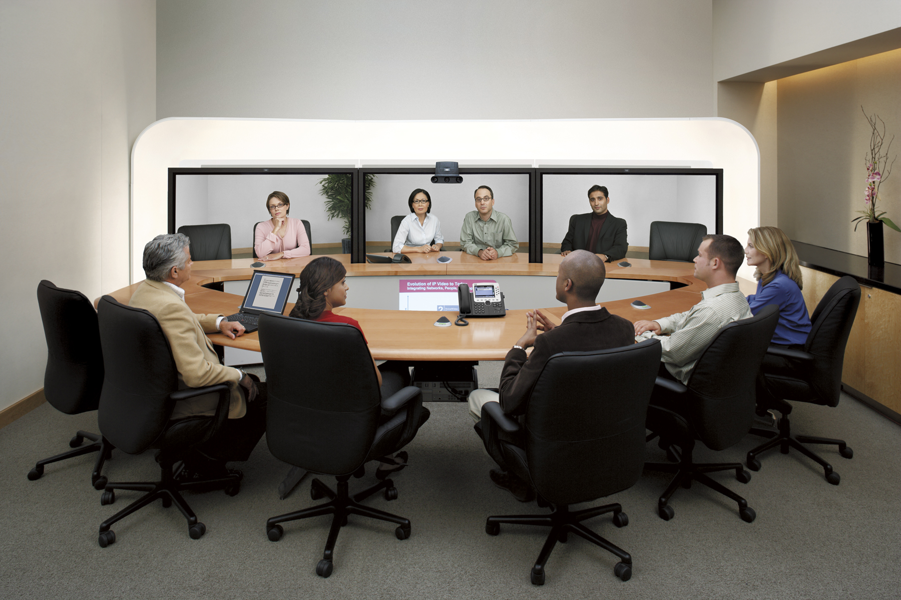 American Meetings & Events analyse le marché des réunions virtuelles