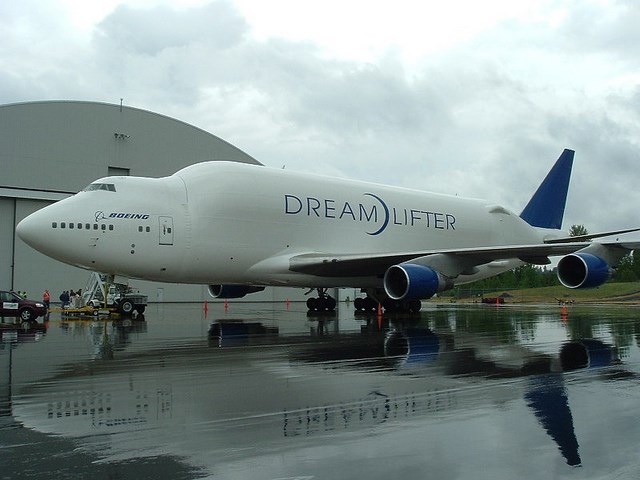 Un Boeing cargo se trompe d’aéroport, pourra t-il redécoller maintenant ?
