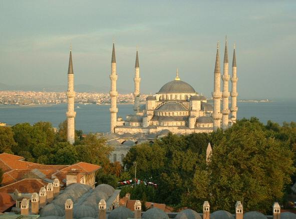 Istanbul pourrait avoir des parkings flottants