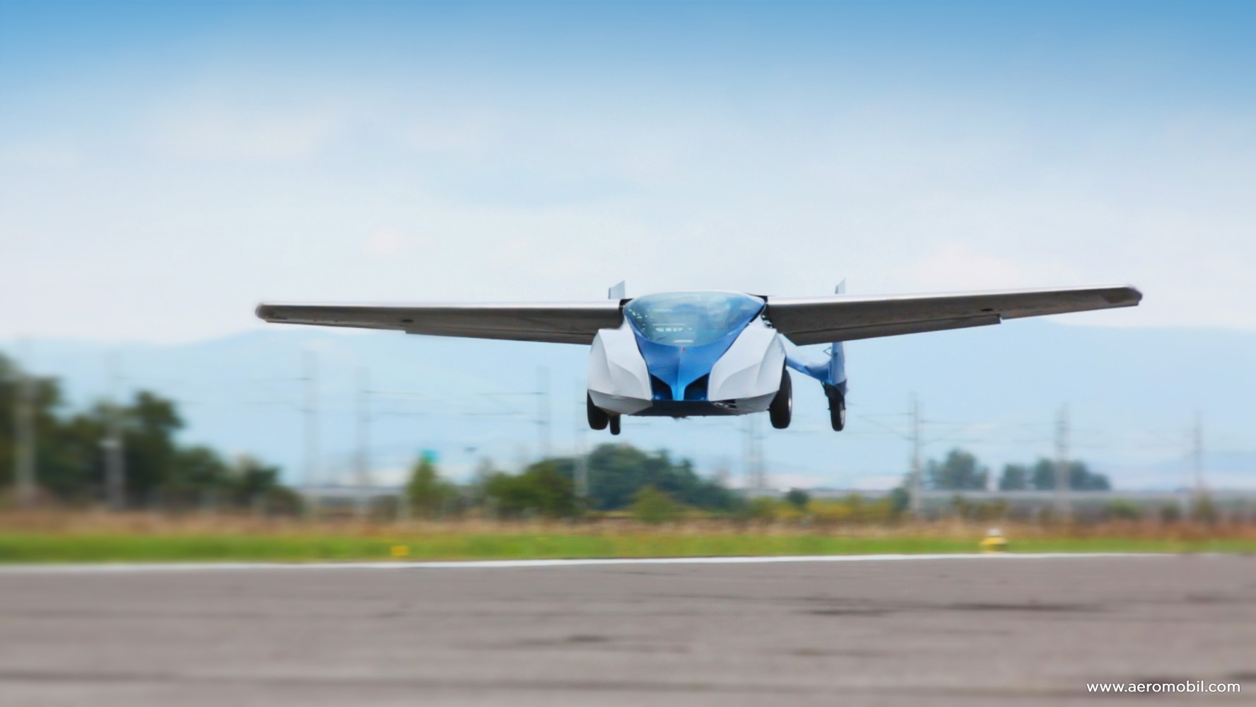 La voiture volante pourrait devenir une réalité dans le voyage d’affaires (avec video)