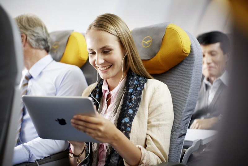 Lufthansa met ses divertissements dans les tablettes