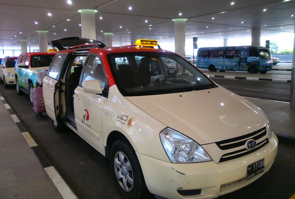 Des taxis connectés au wifi à Dubaï
