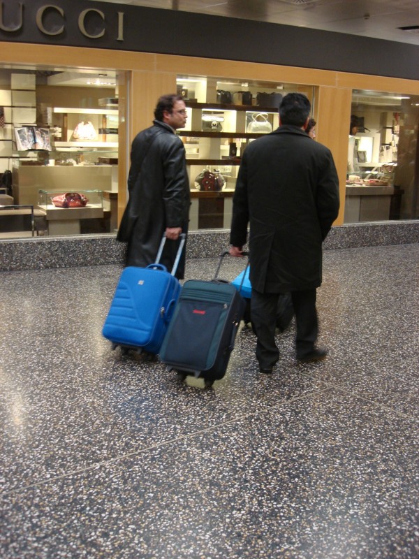 Au Canada, un débat sur l’autorisation de forcer la serrure des valises suspectes