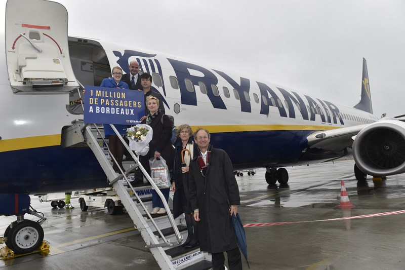Ryanair accueille son millionième passager à l’aéroport de Bordeaux