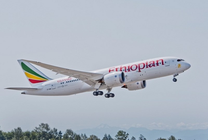 Le Dreamliner d’Ethiopian à Roissy le 2 juin