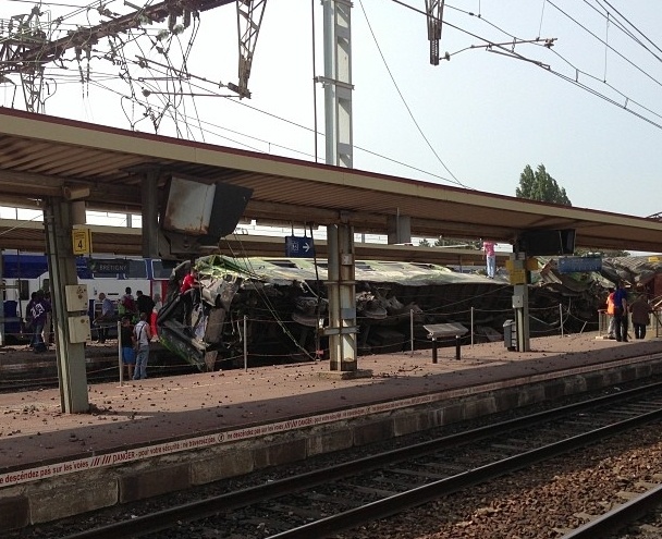 Brétigny: un rapport accable la SNCF