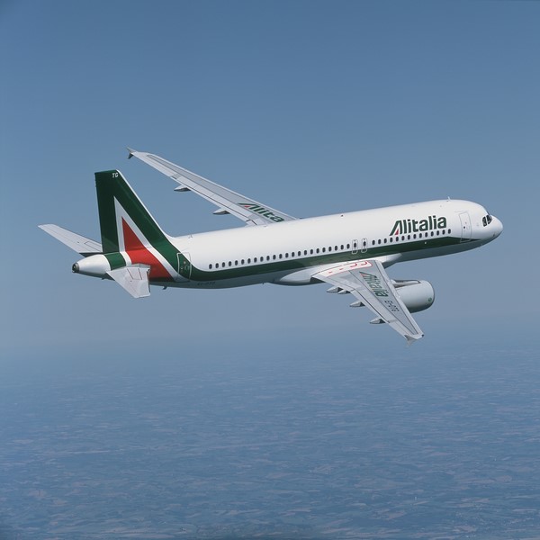 Etihad prend 49 % du capital d'Alitalia