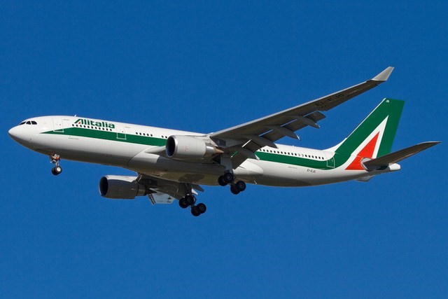 Alitalia : les pilotes et hôtesses en grève le 20 juillet