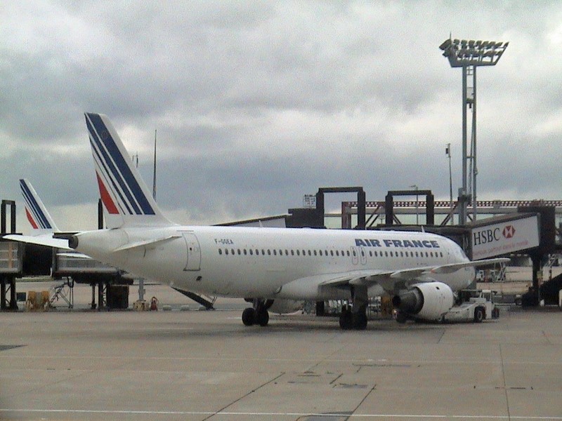 Ebola : une fausse alerte sur un vol Air France