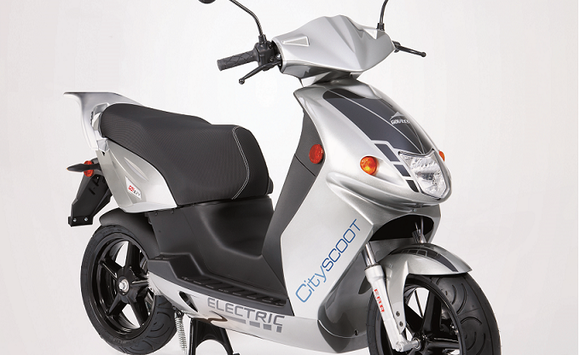 Des scooters électriques en libre-service dans les parkings Vinci